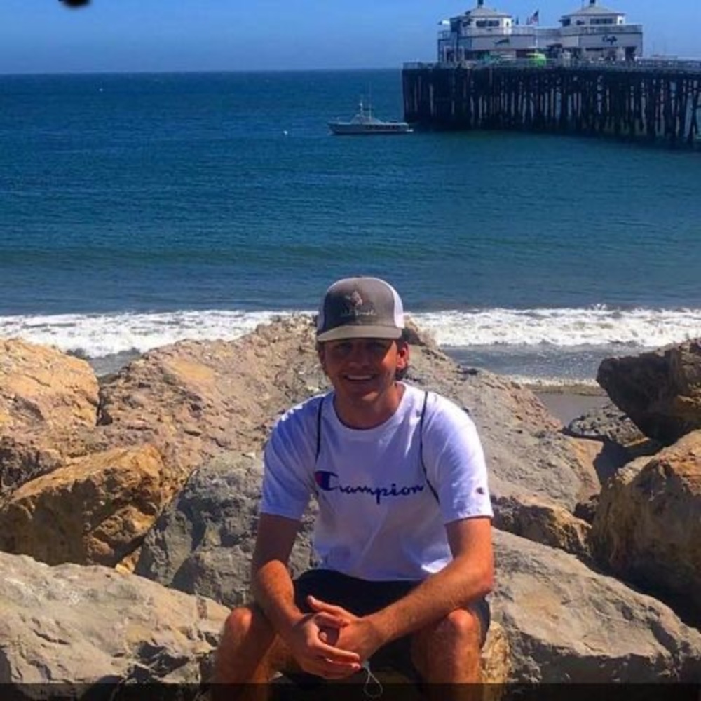 Meet your Posher, Dakota